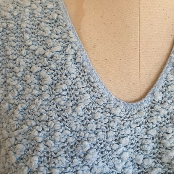 Vintage Diane von Furstenberg nubby scooped v-neck, size M - Picture 13 of 14